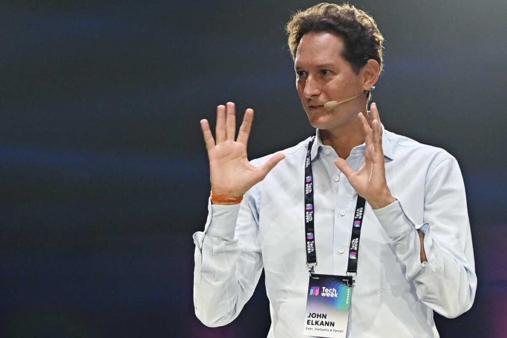 John Elkann parlamento convocazione governo